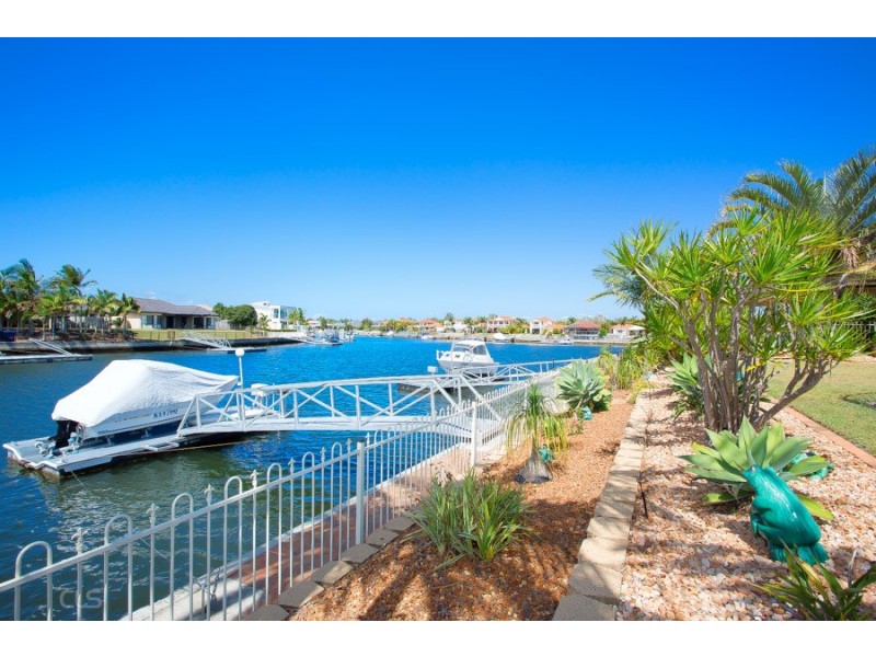 13 Dugong Crescent, Banksia Beach QLD 4507