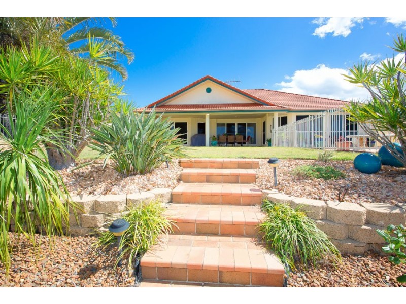 13 Dugong Crescent, Banksia Beach QLD 4507