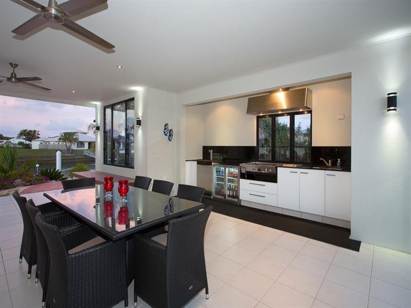 40 North Point, Banksia Beach QLD 4507