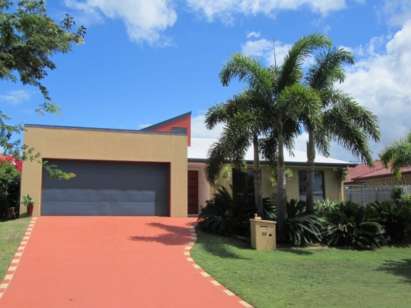 10 Dugong Crescent, Banksia Beach QLD 4507