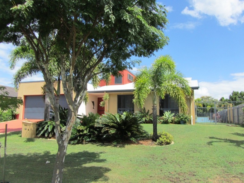 10 Dugong Crescent, Banksia Beach QLD 4507