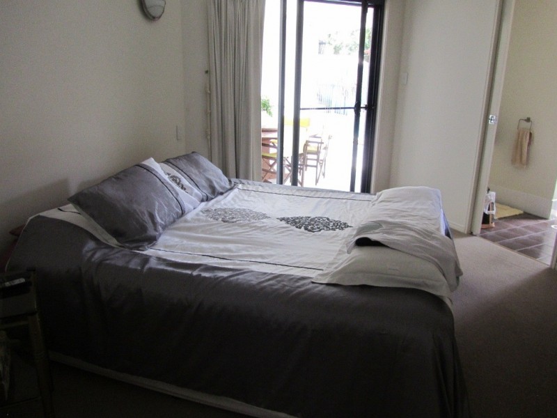 10 Dugong Crescent, Banksia Beach QLD 4507