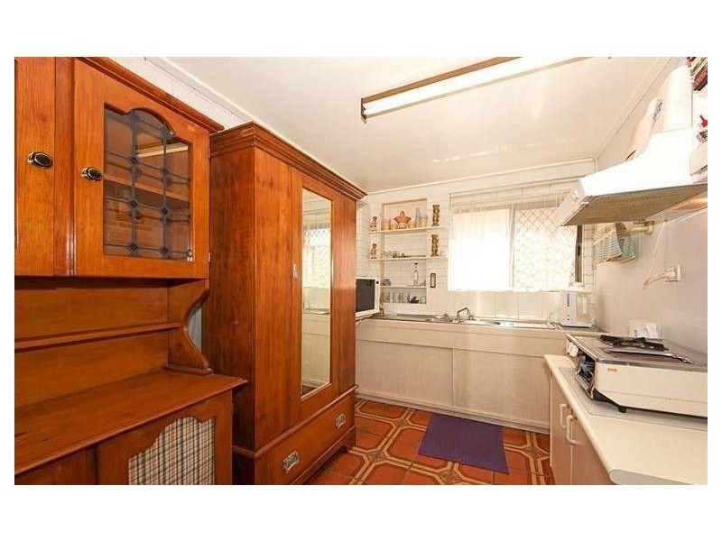 2 Pandara Avenue, Bellara QLD 4507