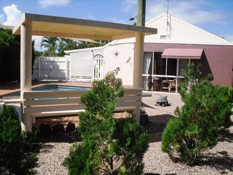 18 Anchor Court, Banksia Beach QLD 4507