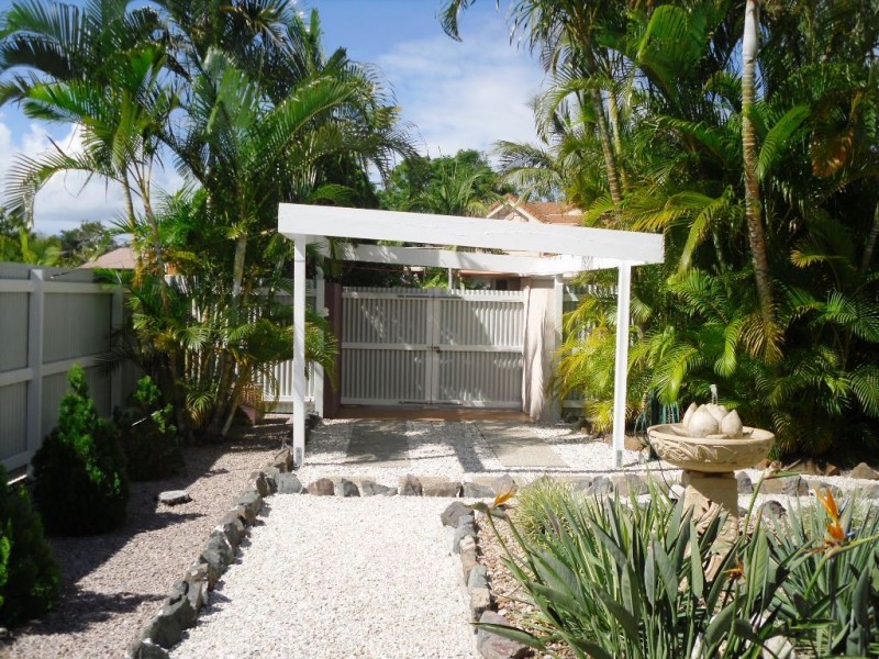 18 Anchor Court, Banksia Beach QLD 4507