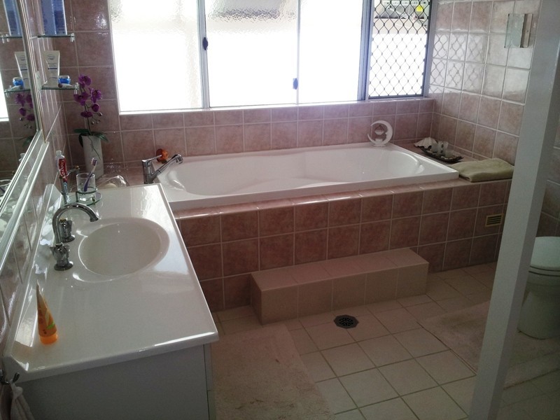 18 Anchor Court, Banksia Beach QLD 4507