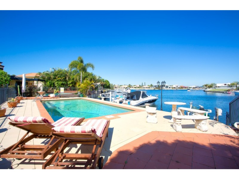 41 Voyagers Drive, Banksia Beach QLD 4507