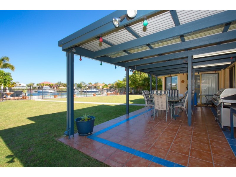 41 Voyagers Drive, Banksia Beach QLD 4507