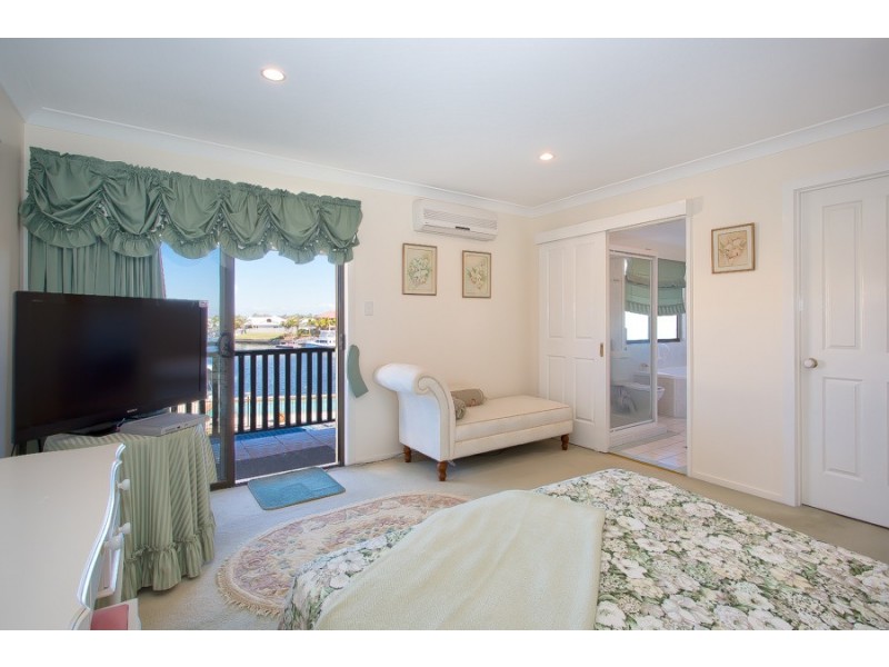 41 Voyagers Drive, Banksia Beach QLD 4507