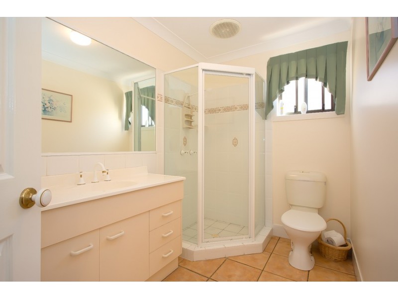 41 Voyagers Drive, Banksia Beach QLD 4507