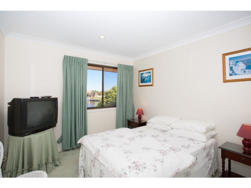 41 Voyagers Drive, Banksia Beach QLD 4507