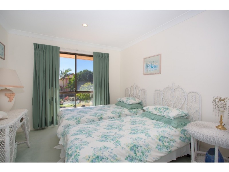 41 Voyagers Drive, Banksia Beach QLD 4507