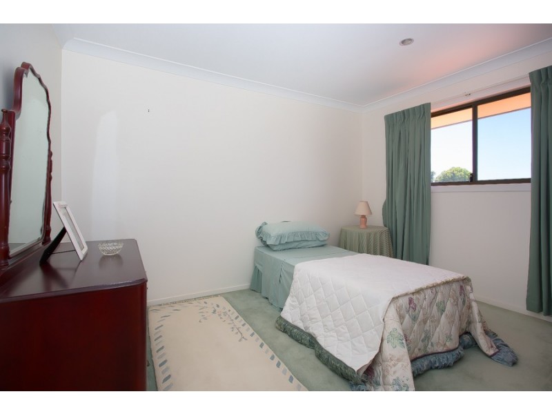 41 Voyagers Drive, Banksia Beach QLD 4507