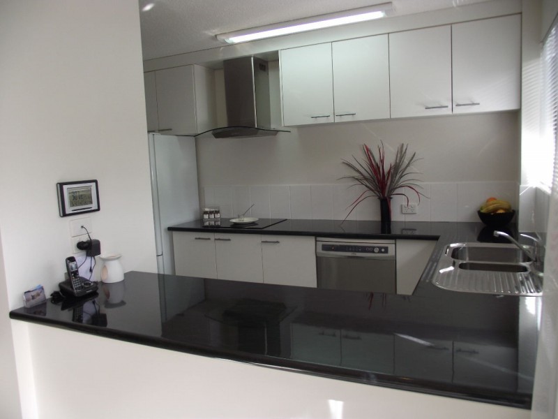 9b/10 Spinnaker Drive, Sandstone Point QLD 4511