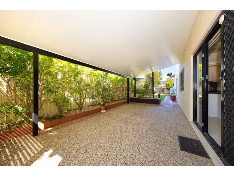 11 Kakadu Circuit, Banksia Beach QLD 4507