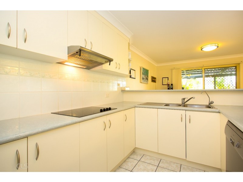 2/28 Headsail Drive, Banksia Beach QLD 4507