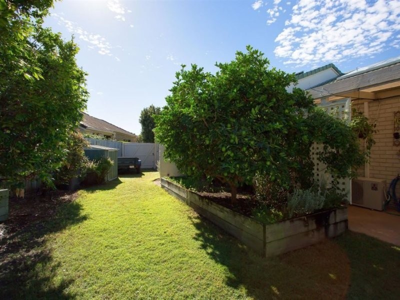 18 Trimaran Court, Banksia Beach QLD 4507