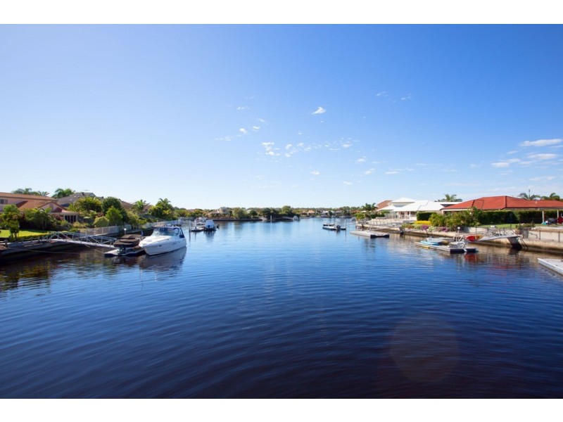 18 Trimaran Court, Banksia Beach QLD 4507
