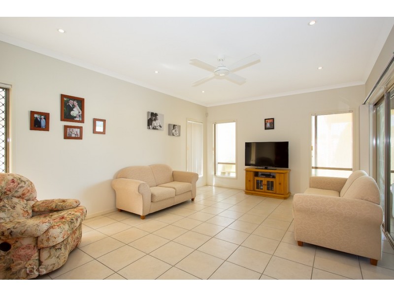 37 Raptor Parade, Banksia Beach QLD 4507