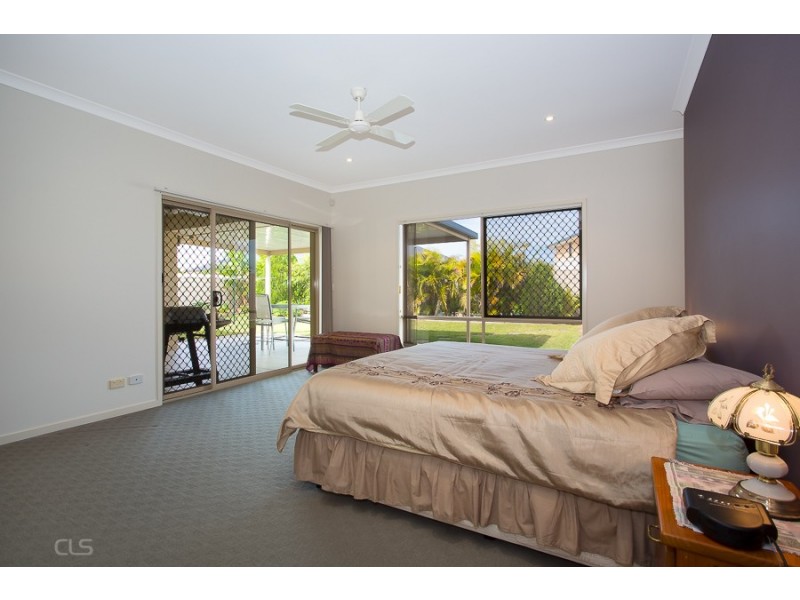 37 Raptor Parade, Banksia Beach QLD 4507