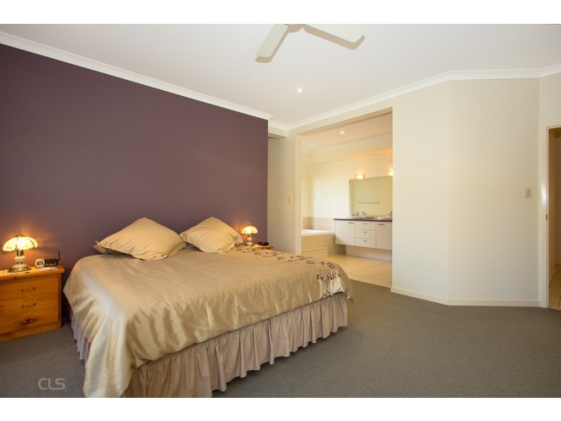 37 Raptor Parade, Banksia Beach QLD 4507