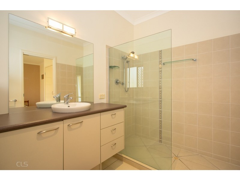 37 Raptor Parade, Banksia Beach QLD 4507