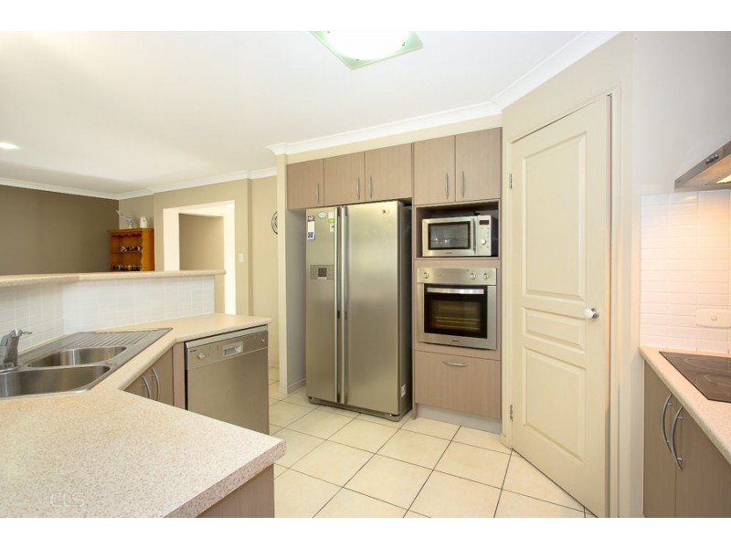 25 Barklya Crescent, Bongaree QLD 4507