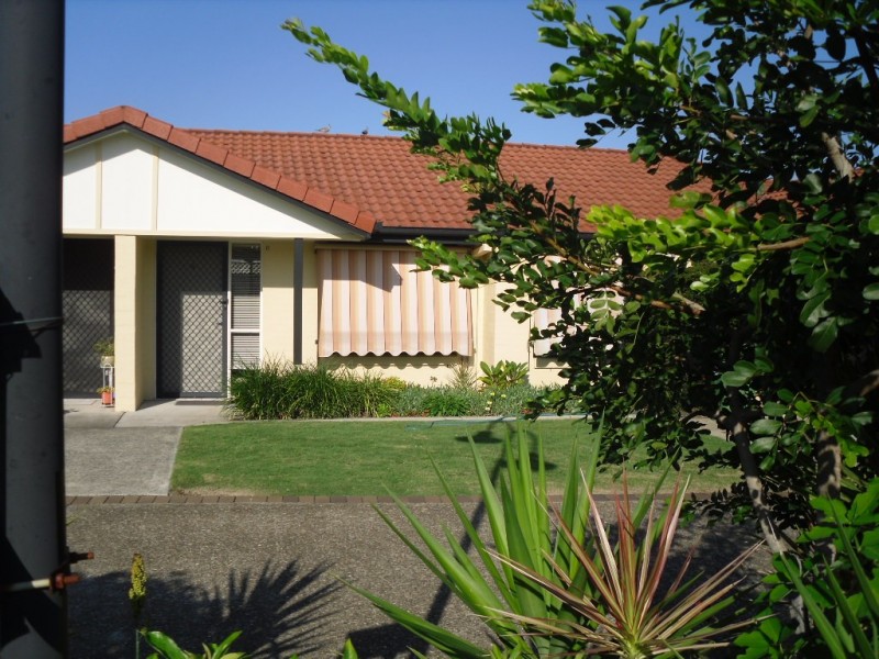 8 Seabreeze Court, Sandstone Point QLD 4511