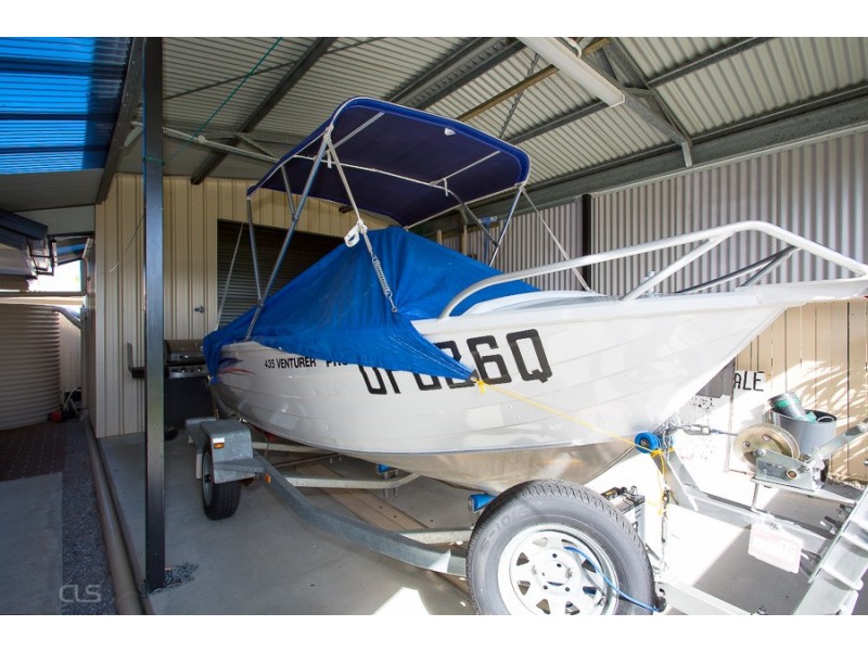 303 Bestmann Road, Sandstone Point QLD 4511