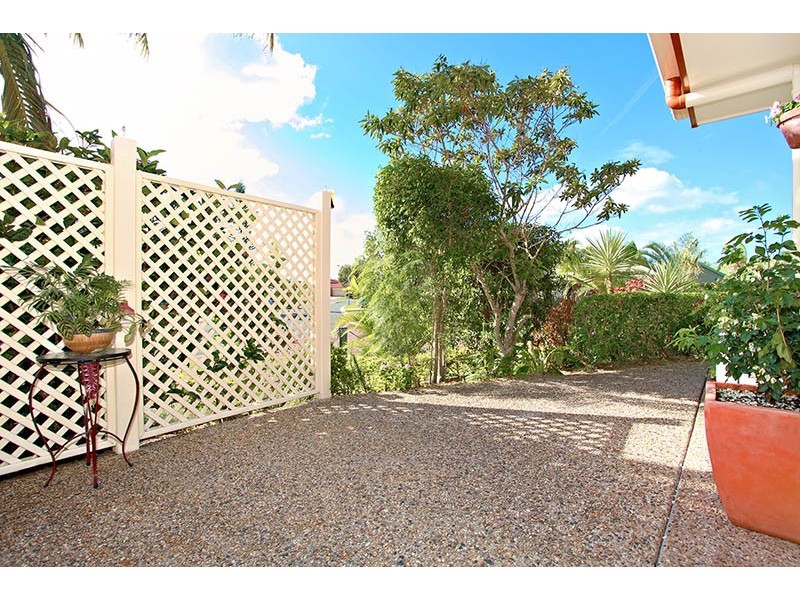 1/2 Fathom Court, Banksia Beach QLD 4507