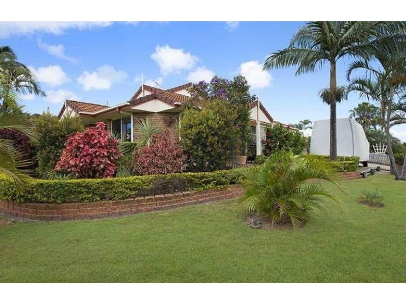 1/2 Fathom Court, Banksia Beach QLD 4507