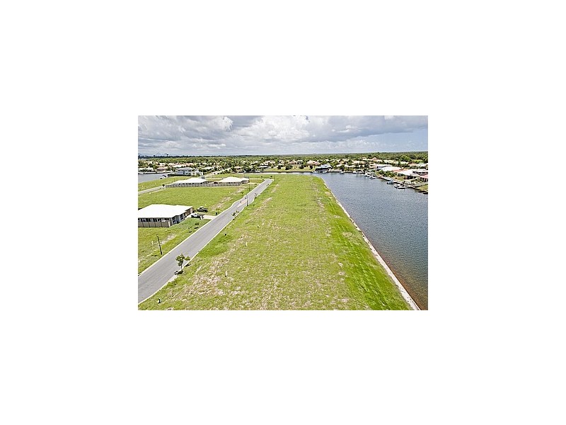 75 Pentas Drive, Bongaree QLD 4507