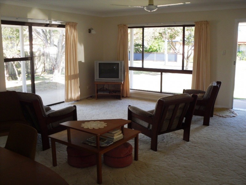 13 Kittyhawk Street, Bongaree QLD 4507