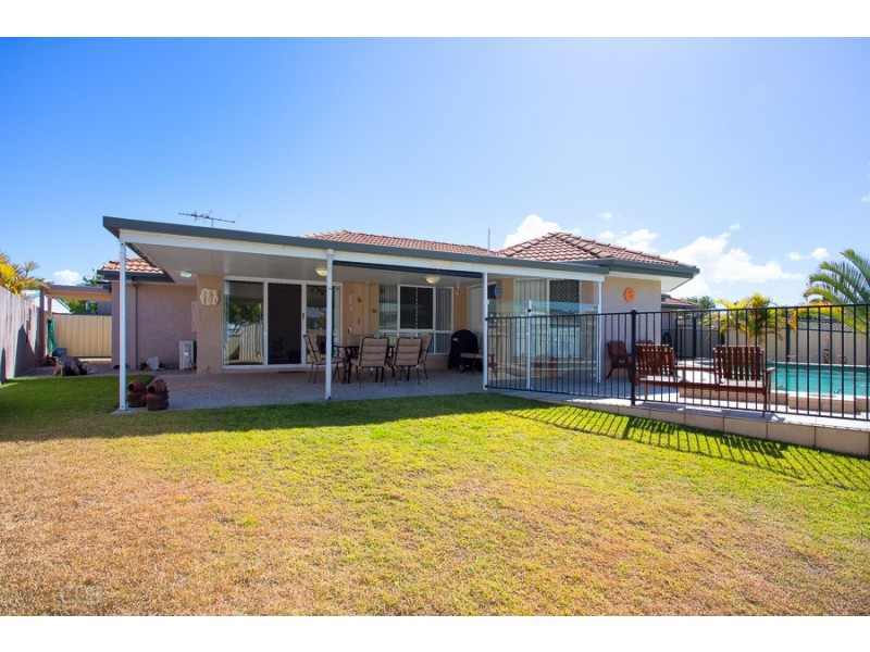 59 Topsail Cct, Banksia Beach QLD 4507