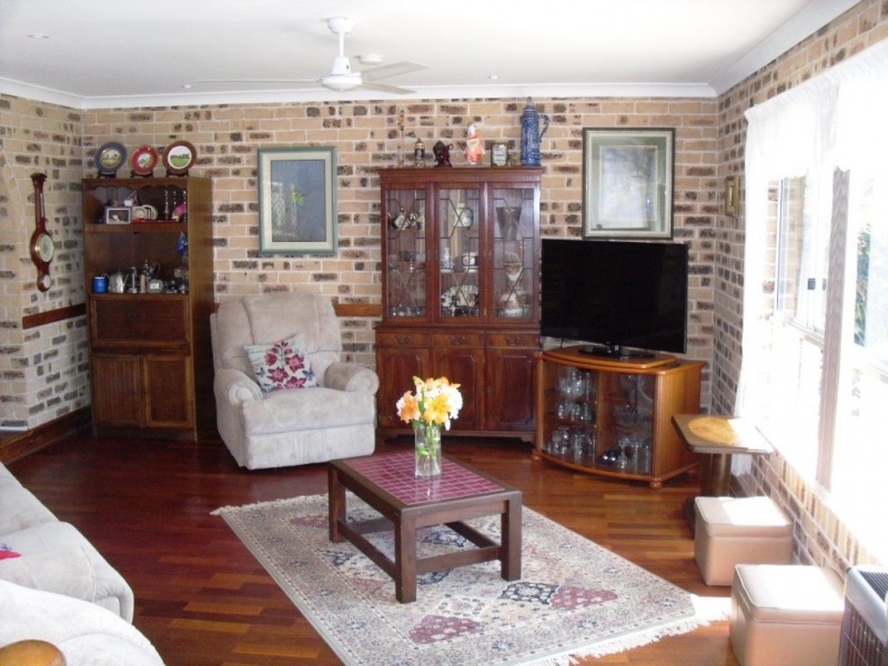 6 Cutter Court, Banksia Beach QLD 4507