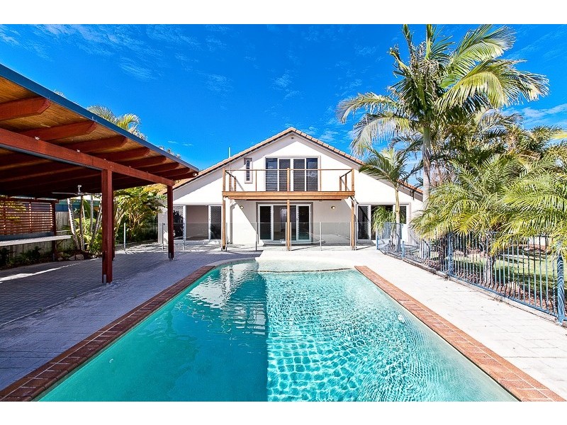 63 Cosmos Avenue, Banksia Beach QLD 4507