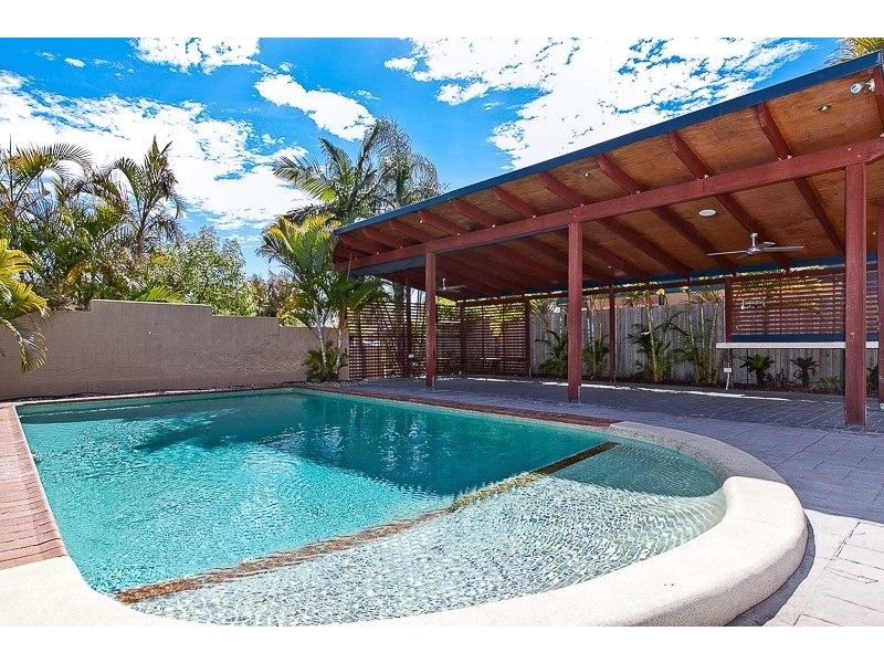 63 Cosmos Avenue, Banksia Beach QLD 4507