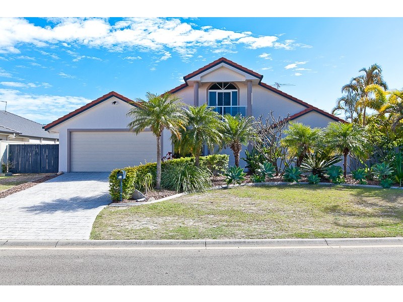 63 Cosmos Avenue, Banksia Beach QLD 4507