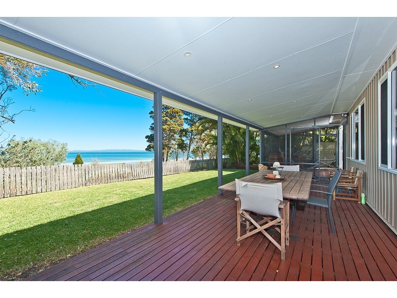 11 The Boulevarde, Bongaree QLD 4507