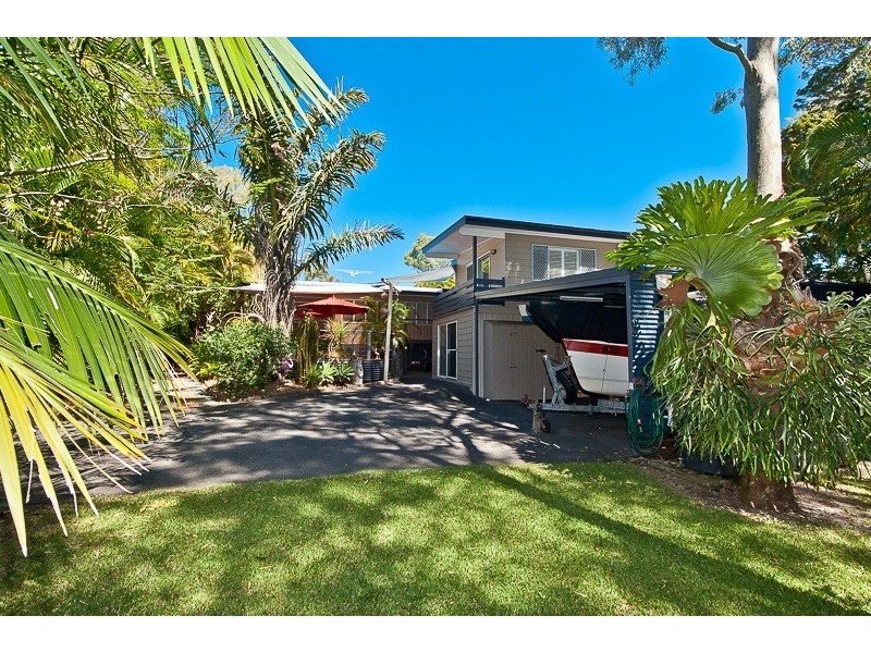 11 The Boulevarde, Bongaree QLD 4507