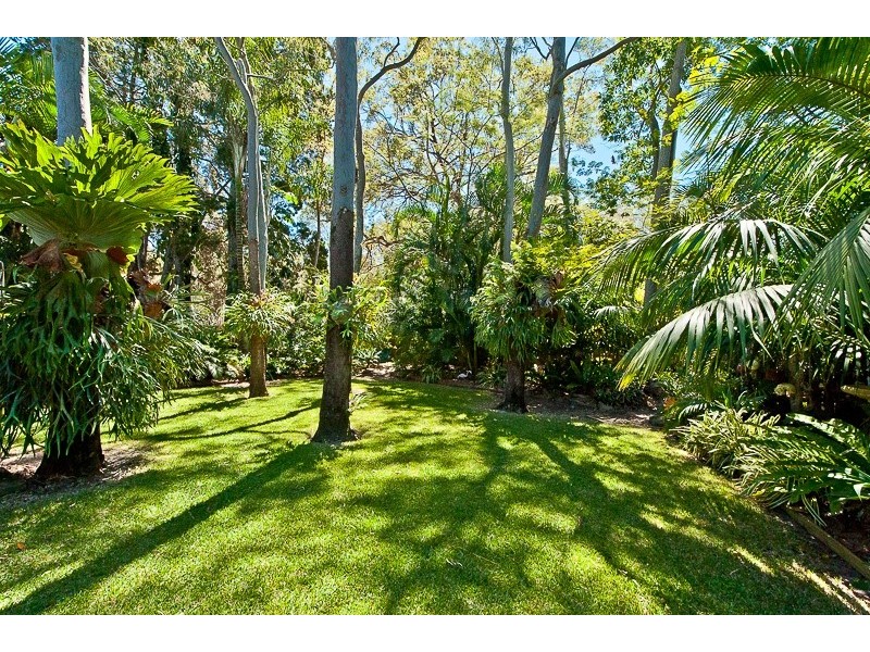 11 The Boulevarde, Bongaree QLD 4507