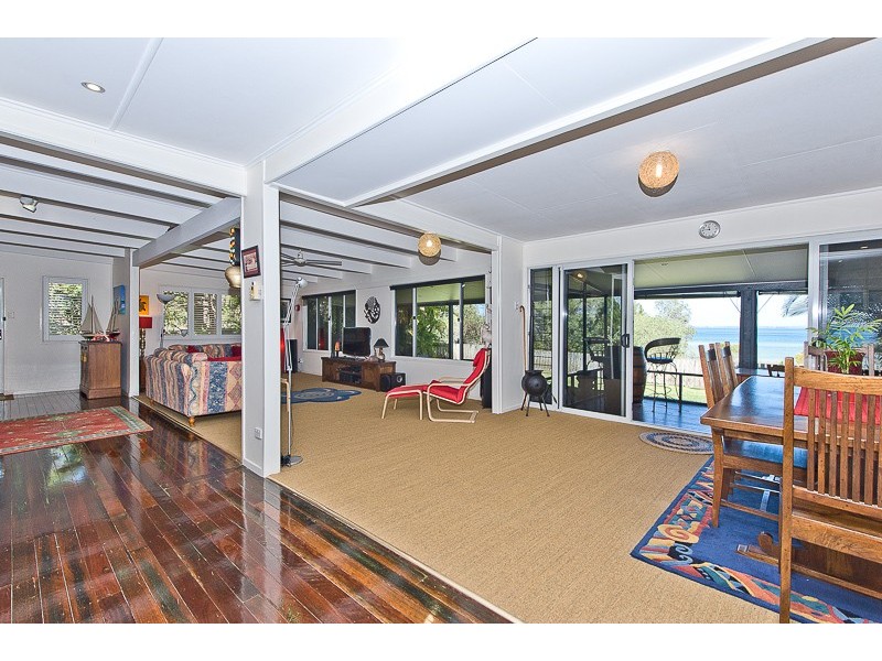 11 The Boulevarde, Bongaree QLD 4507