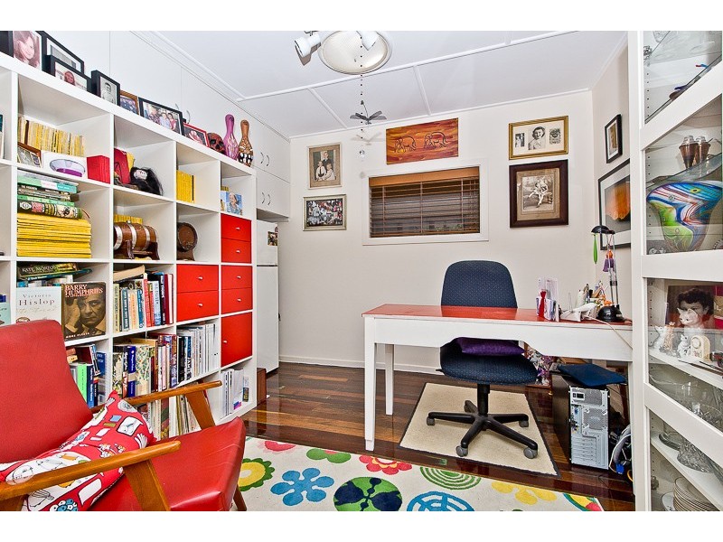11 The Boulevarde, Bongaree QLD 4507