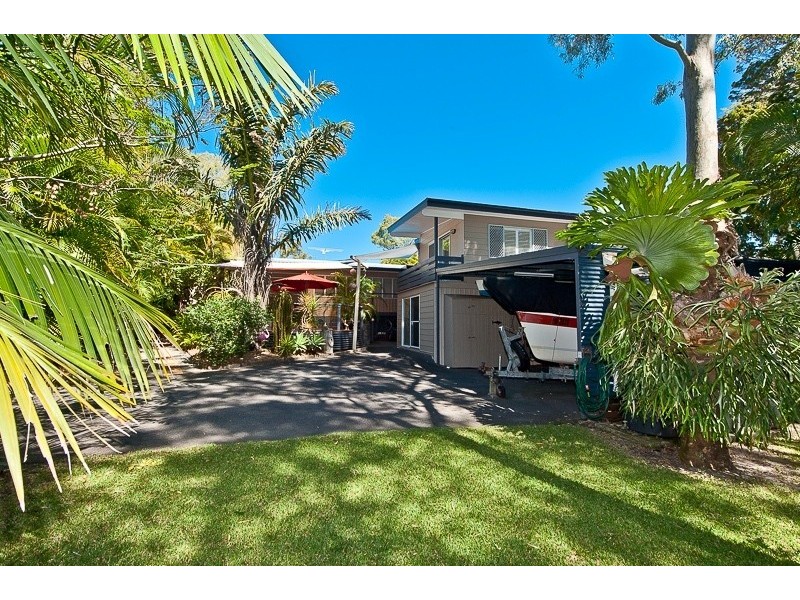 11 The Boulevarde, Bongaree QLD 4507