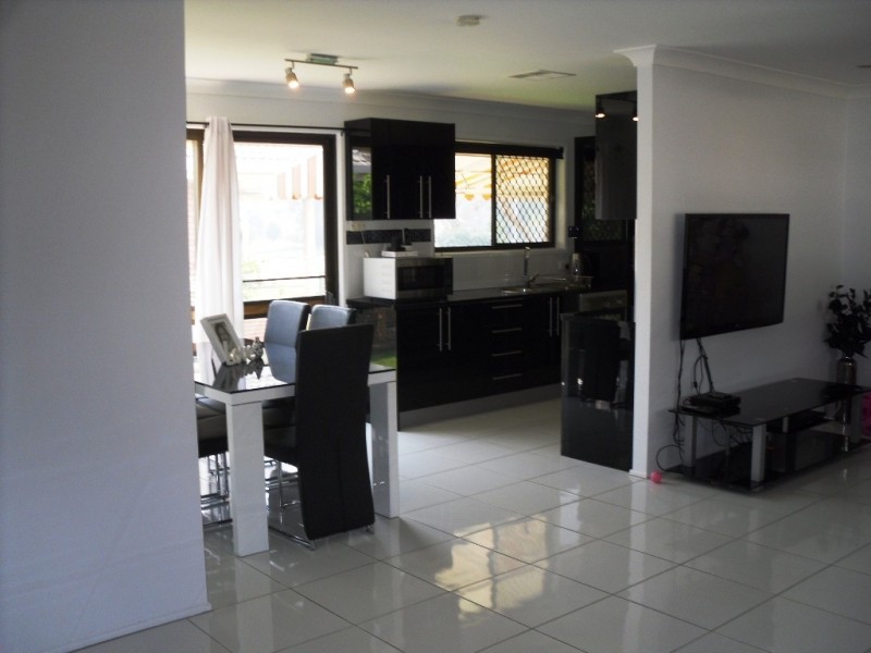 22 Paradise Parade, Bongaree QLD 4507