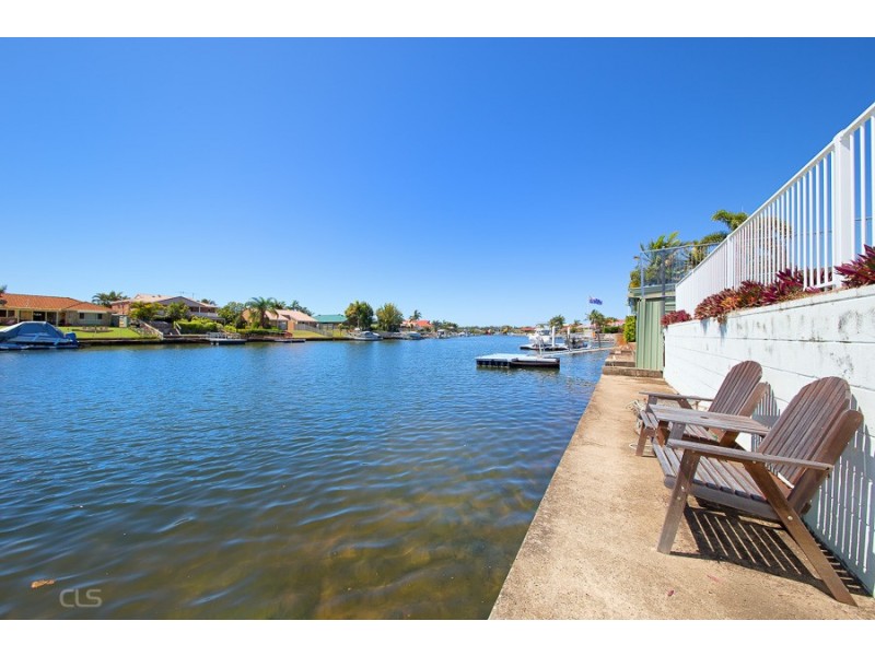 2/65 Oleander Drive, Bongaree QLD 4507