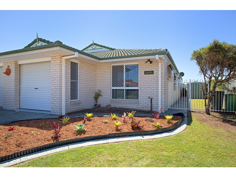 2/65 Oleander Drive, Bongaree QLD 4507