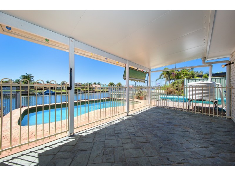 2/65 Oleander Drive, Bongaree QLD 4507