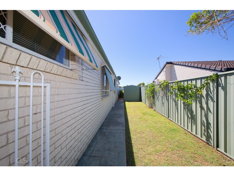 2/65 Oleander Drive, Bongaree QLD 4507