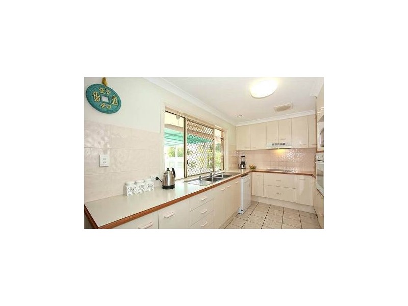 5 Jasmin Drive, Bongaree QLD 4507